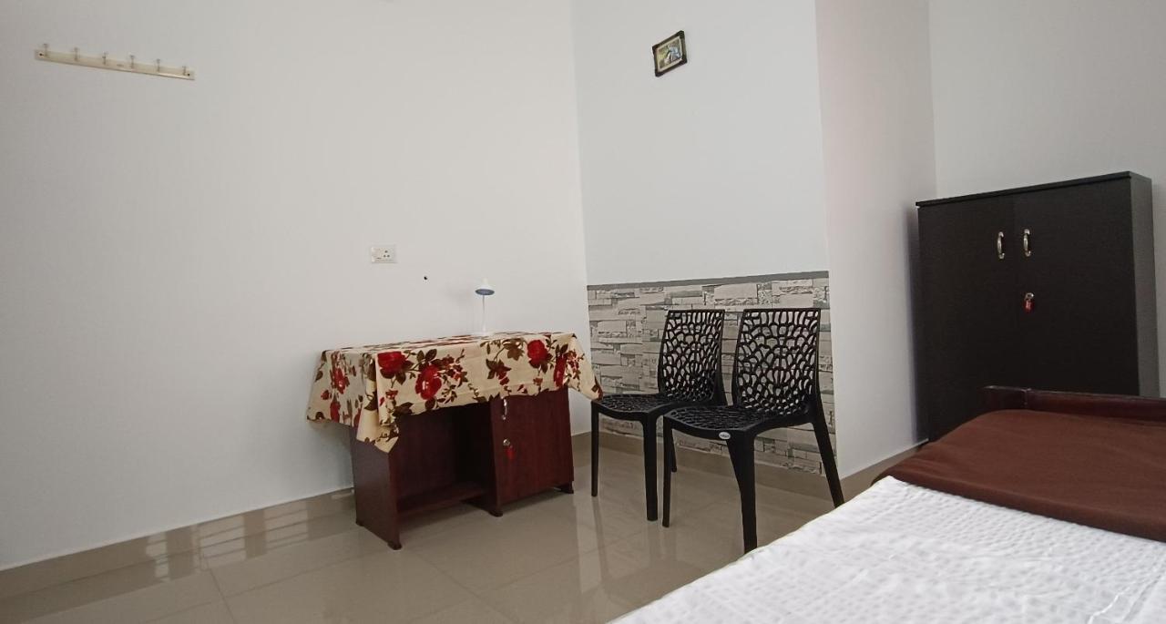 Prakriti Homestay Fortkochi Air Conditioned Rooms Exterior foto