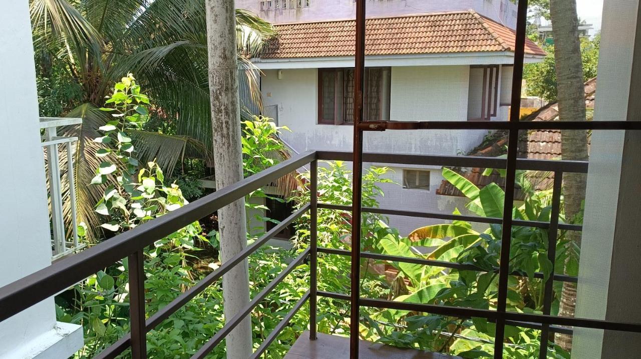 Prakriti Homestay Fortkochi Air Conditioned Rooms Exterior foto